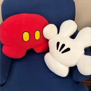 White Plush Hand-Shaped Pillow and pants pillow